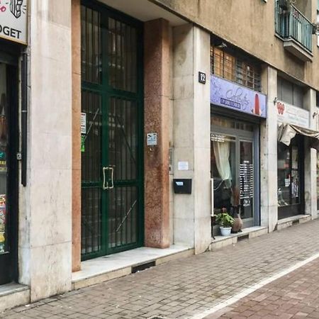 Loreto & Stazione Centrale Cozy Apartment Milan Bagian luar foto