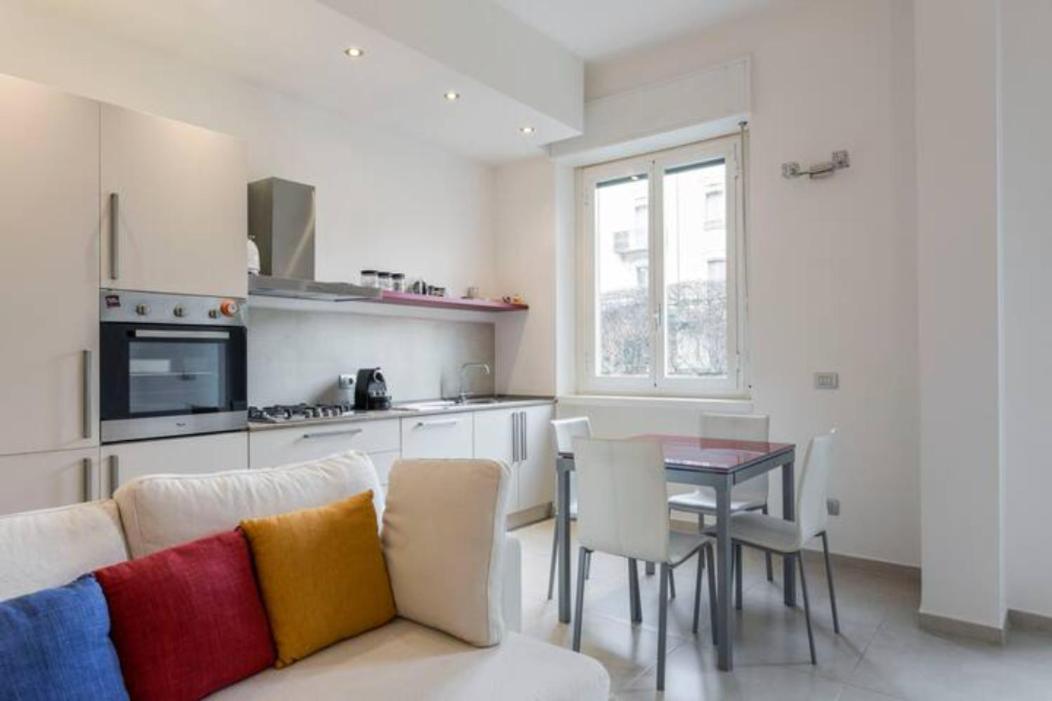 Loreto & Stazione Centrale Cozy Apartment Milan Bagian luar foto