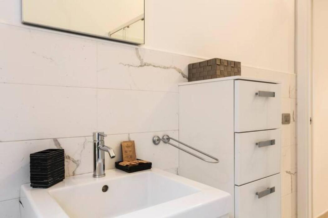 Loreto & Stazione Centrale Cozy Apartment Milan Bagian luar foto